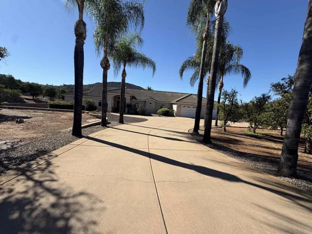 11690 Minneola Circle, Valley Center, California 92082 — photo 4
