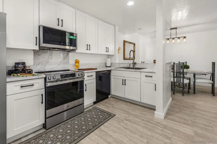 423 S Sierra Avenue 170, Solana Beach, California 92075 — photo 4
