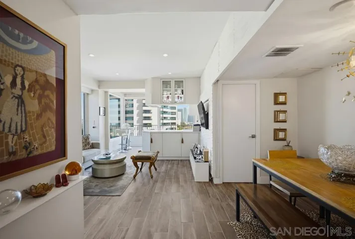 10501 Wilshire Blvd 1005, Los Angeles, California 90024 — photo 5