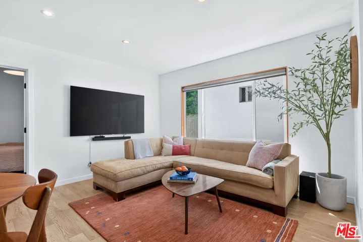 2135 Bellevue Avenue 12, Los Angeles, California 90026 — photo 4