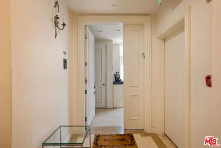 132 S Maple Drive Ph3, Beverly Hills, California 90212 — photo 5