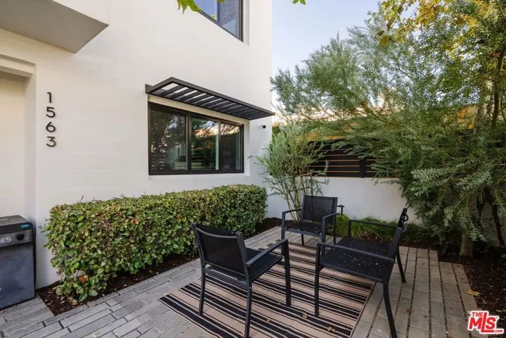 1563 Hi Point Street, Los Angeles, California 90035 — photo 5
