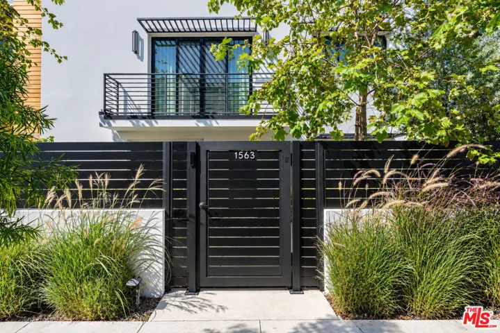 1563 Hi Point Street, Los Angeles, California 90035 — photo 4