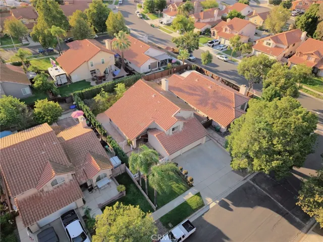 2208 Coachman Circle, Corona, California 92881 — photo 4