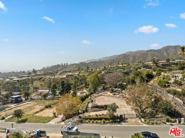 827 Lachman Lane, Pacific Palisades, California 90272 — photo 5