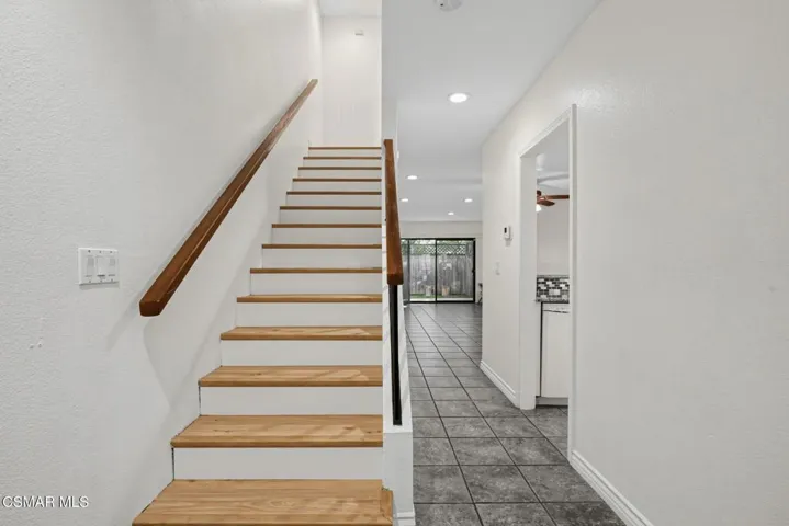 9906 Owensmouth Avenue 14, Chatsworth, California 91311 — photo 5