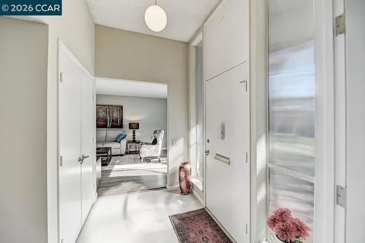 1108 Skycrest Dr 2, Walnut Creek, California 94595 — photo 4