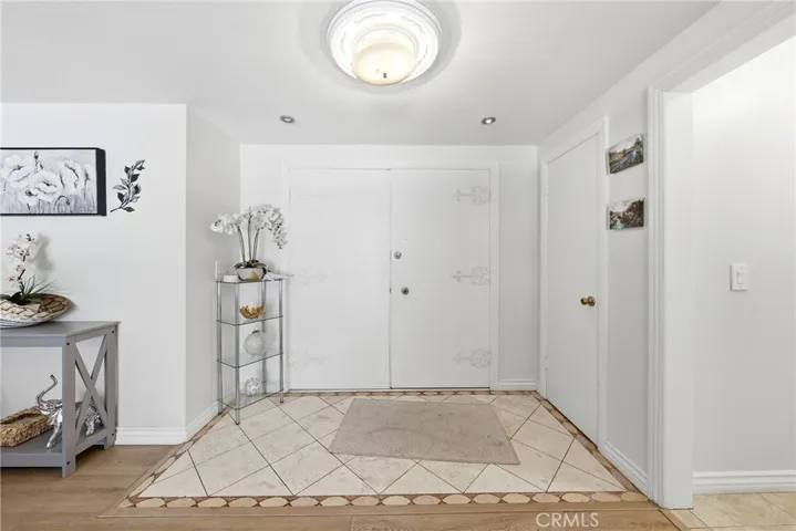 2542 N Pacific, Santa Ana, California 92706 — photo 5