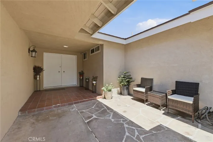 2542 N Pacific, Santa Ana, California 92706 — photo 4