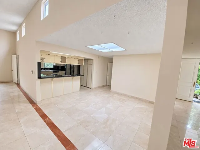 2043 San Ysidro Drive, Beverly Hills, California 90210 — photo 5