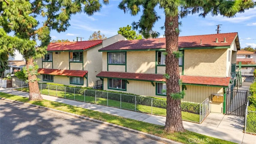 409 E Pine Street, Santa Ana, California 92701 — photo 4