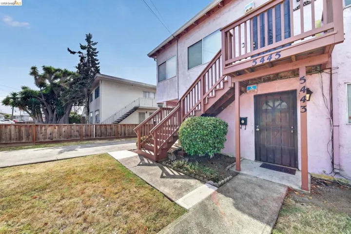 5445 Crittenden St, Oakland, California 94601 — photo 4