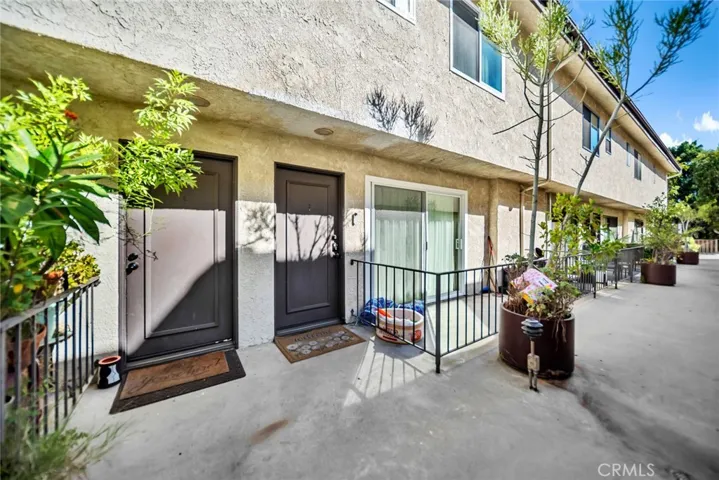 13412 Burbank, Sherman Oaks, California 91401 — photo 4