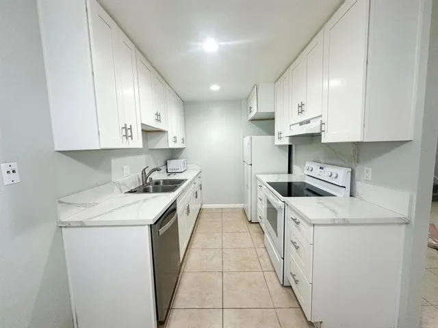2121 E Grand Avenue H29, Escondido, California 92027 — photo 5