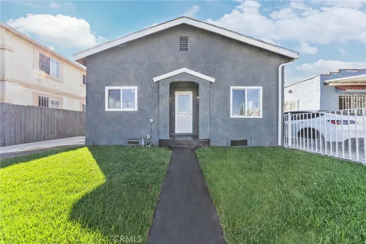 1202 E 76th Street, Los Angeles, California 90001 — photo 4