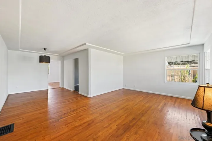 5627 Shaw, San Diego, California 92139 — photo 5