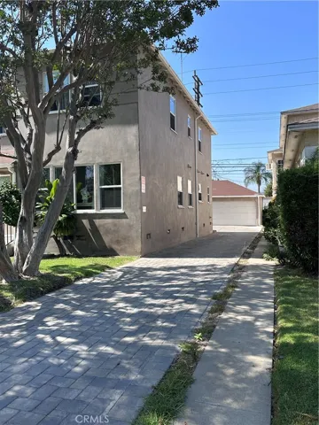 824 W Glenoaks, Glendale, California 91202 — photo 4