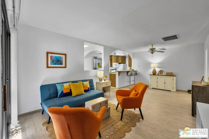 675 N Los Felices Circle #j119, Palm Springs, California 92262 — photo 4