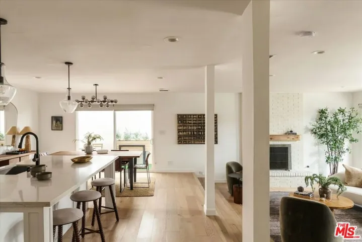 2441 Claremont Avenue, Los Angeles, California 90027 — photo 4