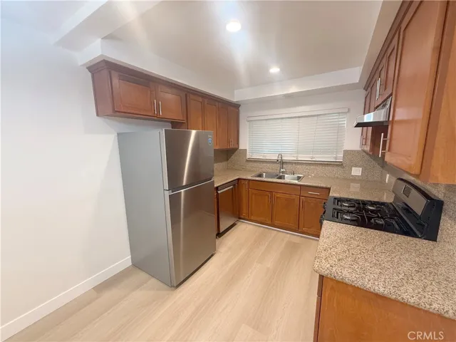 3335 Triangle Place 1, Glendale, California 91208 — photo 4