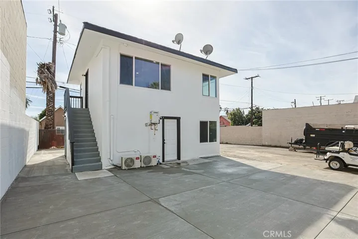440 W Holt, Pomona, California 91768 — photo 5
