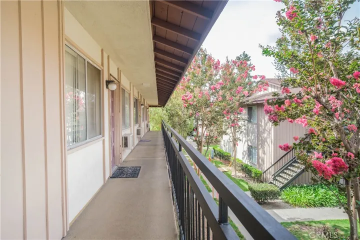 549 N Tustin Avenue, Santa Ana, California 92705 — photo 5