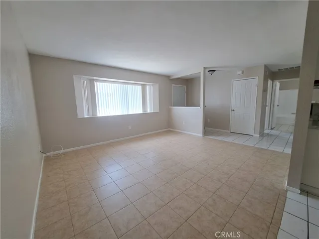 12222 Kiowa Road 3, Apple Valley, California 92308 — photo 4