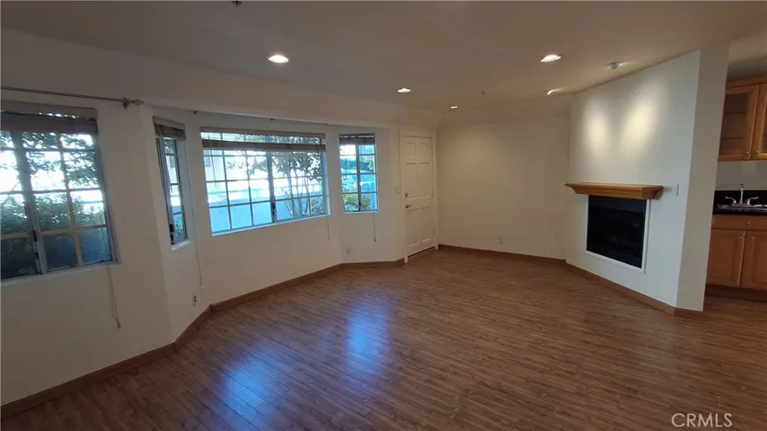 1328 N Columbus Avenue 2, Glendale, California 91202 — photo 5