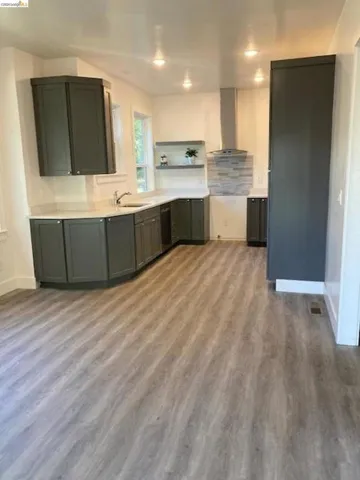 3044 Martin Lurther King, Oakland, California 94609-2927 — photo 5