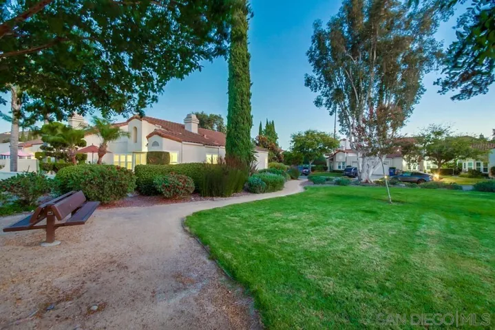 12566 Calle Tamega 108, San Diego, California 92128 — photo 5