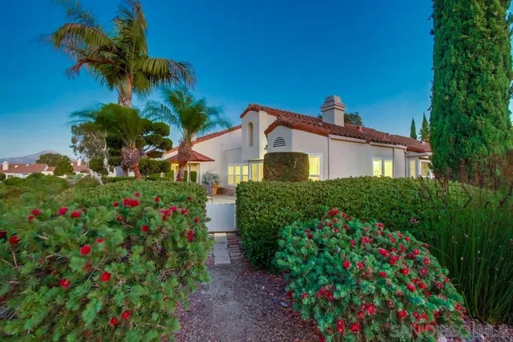12566 Calle Tamega 108, San Diego, California 92128 — photo 4
