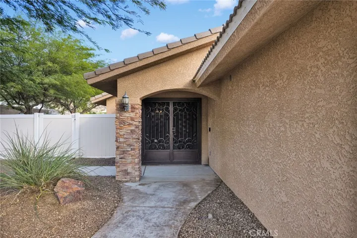 16653 Iwa Road, Apple Valley, California 92307 — photo 5