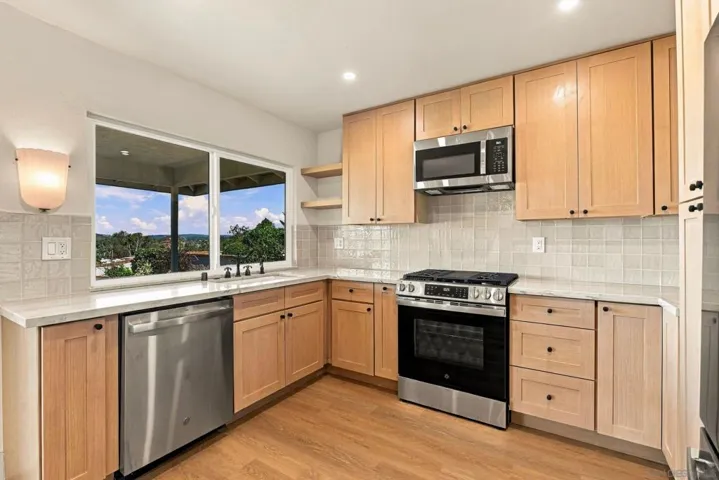 12602 Senda Acantilada, San Diego, California 92128 — photo 4
