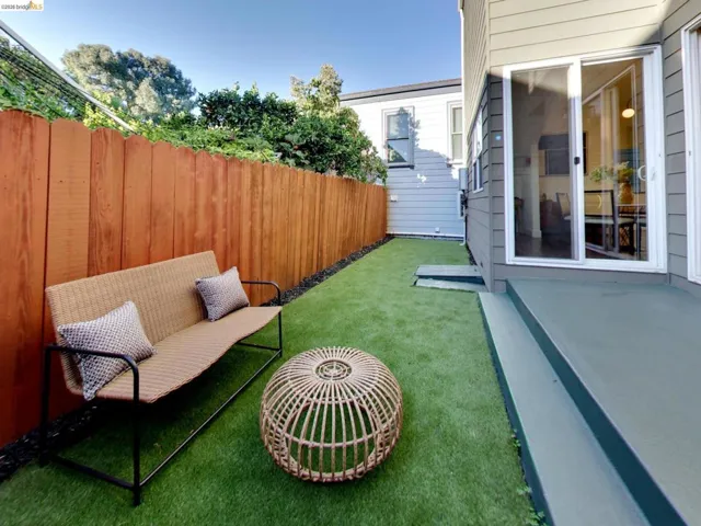 1009 Wood, Oakland, California 94607 — photo 4
