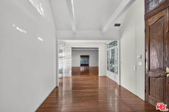 602 Foothill Road, Beverly Hills, California 90210 — photo 4