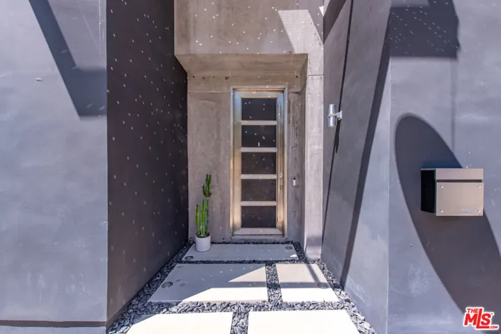 2393 Mount Olympus Drive, Los Angeles, California 90046 — photo 5