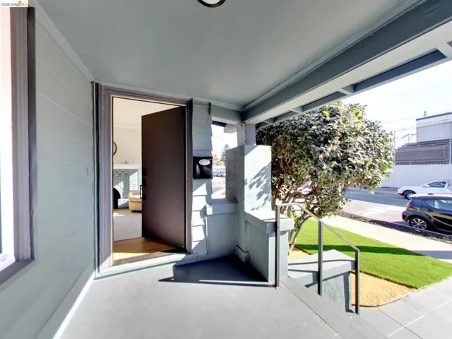 2701 Chestnut St, Oakland, California 94607 — photo 4