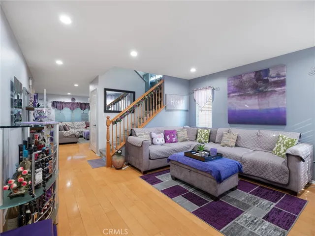 40 Linhaven, Irvine, California 92602 — photo 5