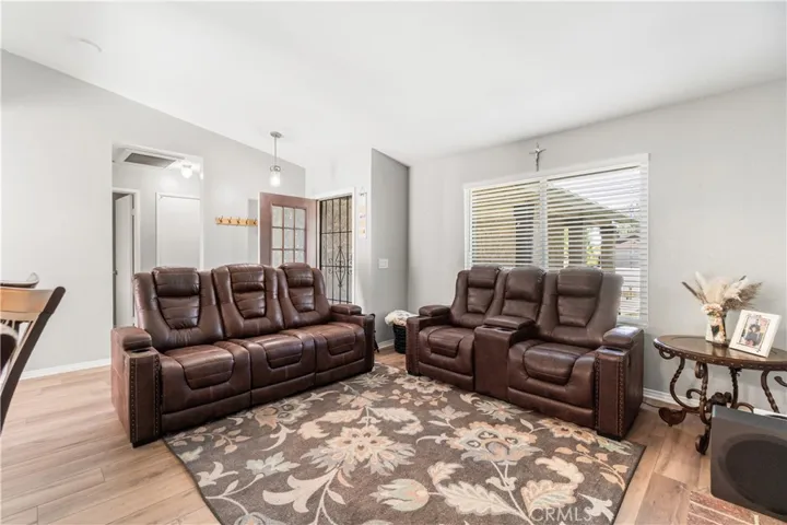 1004 Lightcap, Lancaster, California 93535 — photo 4