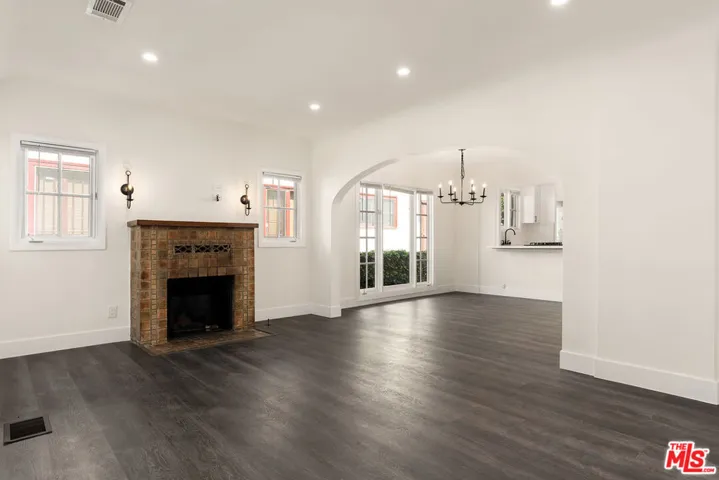 1210 N Poinsettia Drive, Los Angeles, California 90046 — photo 4