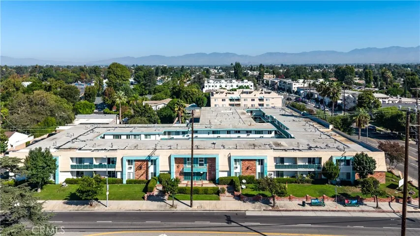 13313 Oxnard, Van Nuys, California 91401 — photo 4
