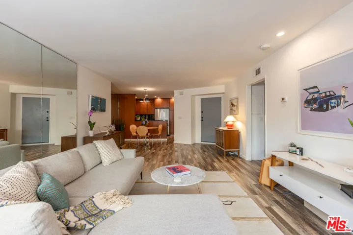 2260 N Cahuenga Boulevard 306, Los Angeles, California 90068 — photo 4