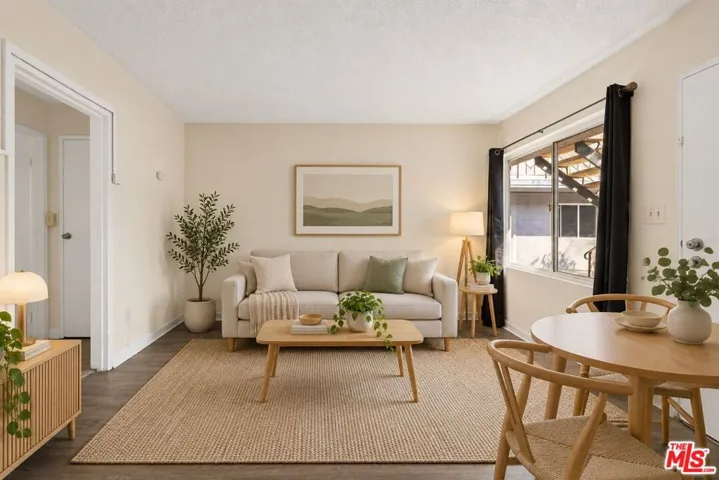 819 W Imperial Highway, Los Angeles, California 90044 — photo 5
