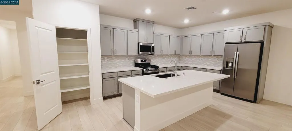408 Coolcrest Drive, Oakley, California 94561 — photo 4