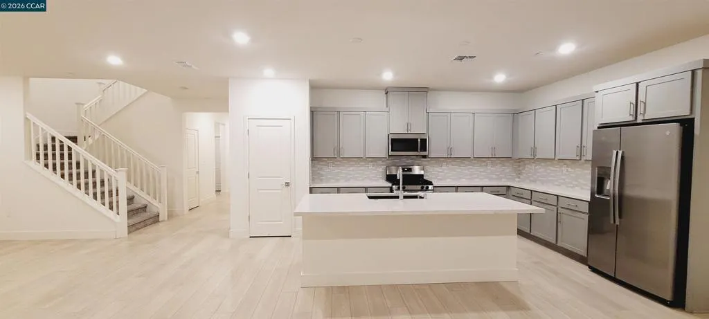 408 Coolcrest Drive, Oakley, California 94561 — photo 5