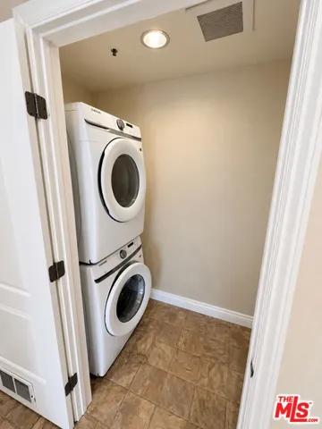 1101 East Avenue 102, Burbank, California 91504 — photo 5