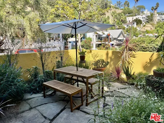 6910 Camrose Drive, Los Angeles, California 90068 — photo 4