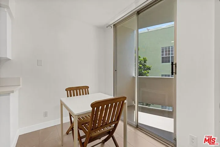 7250 Franklin Avenue 507, Los Angeles, California 90046 — photo 5