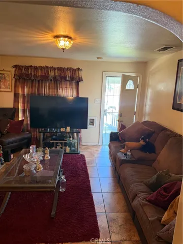 426 E 83rd, Los Angeles, California 90003 — photo 5