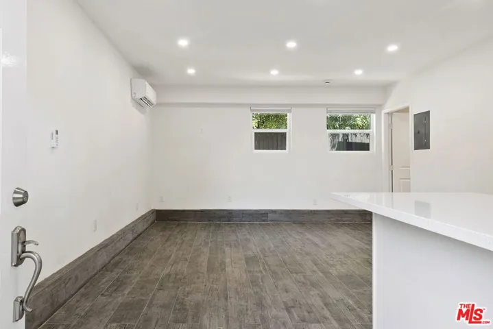 10679 Olympic Boulevard, Los Angeles, California 90025 — photo 4